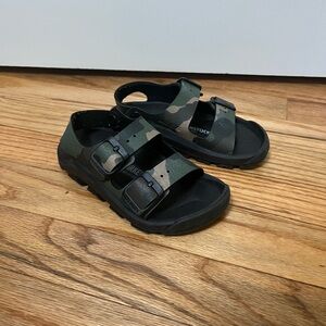 Birkenstock Mogami Desert Soil Camo Khaki Birko Flor Sandals Shoes Kids 27 US 9